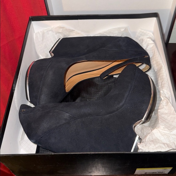 L.A.M.B. Black Suede Wedges - Picture 12 of 12